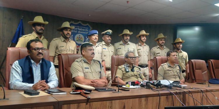 ಬೆಂಗಳೂರಿನ ವಿವಿಧ ಪೊಲೀಸ್ ಠಾಣಾ ಸರಹದಿನಲ್ಲಿ ರಾತ್ರಿ ಕನ್ನ ಕಳುವು ಮಾಡುತ್ತಿದ್ದ ಆರೋಪಿಯ ಬಂಧನ