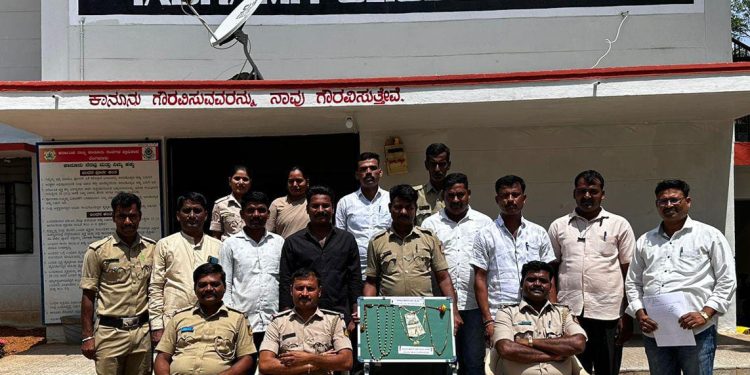 ಕಳ್ಳನ ಬಂಧನ 3.30 ಲಕ್ಷ ಮೌಲ್ಯದ ಚಿನ್ನಾಭರಣ ಜಪ್ತಿ