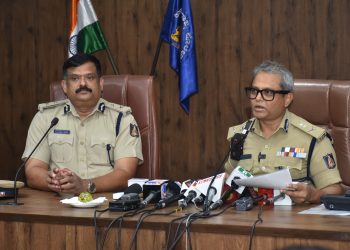 ಕಳ್ಳತನ ಮಾಡುತ್ತಿದ್ದ ಇಬ್ಬರ ಬಂಧನ