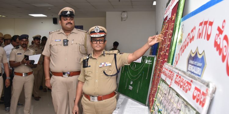 ಕನ್ನ ಕಳವು ಮಾಡುತ್ತಿದ್ದ ಮೂವರು ವ್ಯಕ್ತಿಗಳ ಬಂಧನ,