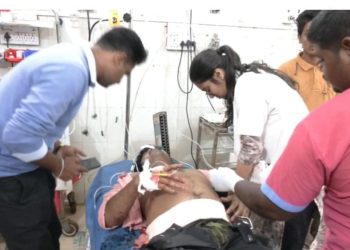 ಗಣೇಶ ವಿಸರ್ಜನೆ ಮೆರವಣಿಗೆ ವೇಳೆ ಮೂವರು ಯುವಕರ ಮೇಲೆ ಅಪರಿಚಿತರಿಂದ ಚಾಕು ಇರಿತ