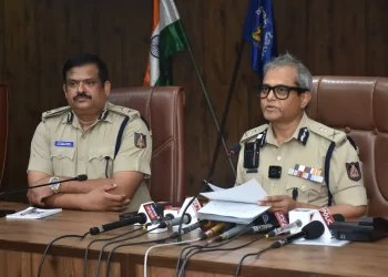 ನಗರ ಪೊಲೀಸರು, ಬೆಂಗಳೂರು ಪೊಲೀಸ್ ಆಯುಕ್ತರು ವಿವಿಧ ಪ್ರಕರಣಗಳನ್ನು ಬಗೆಹರಿಸಿದ್ದಾರೆ