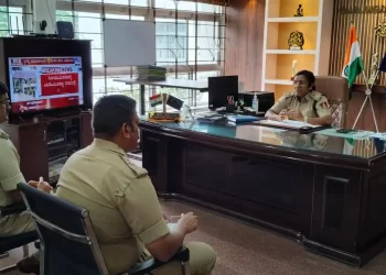 ಲಾರಿ ಸಂಘ ಮತ್ತು ಪೊಲೀಸ್ ಅಧಿಕಾರಿಗಳೊಂದಿಗೆ ಸಭೆ