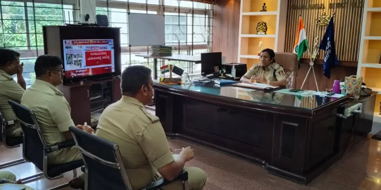 ಲಾರಿ ಸಂಘ ಮತ್ತು ಪೊಲೀಸ್ ಅಧಿಕಾರಿಗಳೊಂದಿಗೆ ಸಭೆ