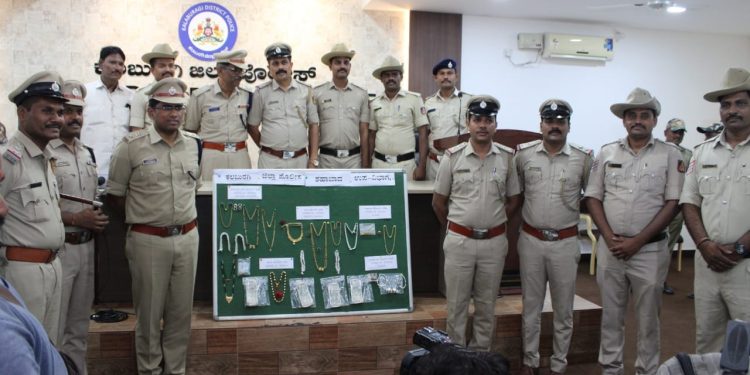 ಶಹಾಬಾದ್ ಪೊಲೀಸರು ಇಬ್ಬರನ್ನು ಬಂಧಿಸಿ 14.7 ಲಕ್ಷ ರೂ