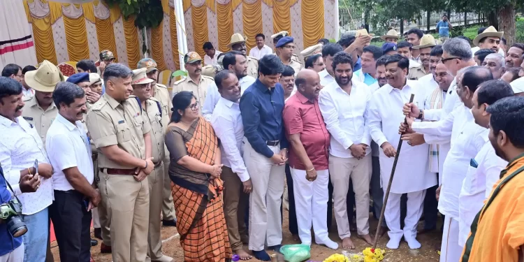 ಮೈಸೂರಿನಲ್ಲಿ ಮಹರ್ಷಿ ವಾಲ್ಮೀಕಿಯವರ ಪುತ್ಥಳಿಗೆ ಶಿಲಾನ್ಯಾಸ