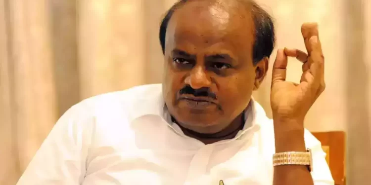 ಹೆಚ್ ಡಿ ಕುಮಾರಸ್ವಾಮಿ ಸೇರಿ ಇಬ್ಬರ ವಿರುದ್ಧ ಎಫ್ ಐಆರ್ ದಾಖಲು