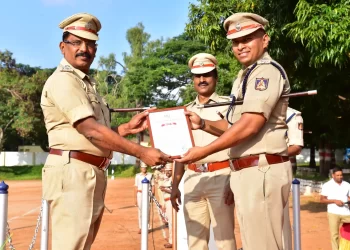 ಮೈಸೂರು ಎಸ್ಪಿ ವಾರದ ಪರೇಡ್ ಪರಿಶೀಲನೆ