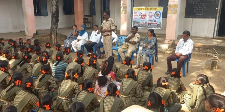 ಯಾದಗಿರಿ ಜಿಲ್ಲಾ ಪೊಲೀಸರು ಗೋಗಿ ಶಾಲೆಗಳಲ್ಲಿ ಜಾಗೃತಿ ಅಭಿಯಾನ ನಡೆಸಿದರು