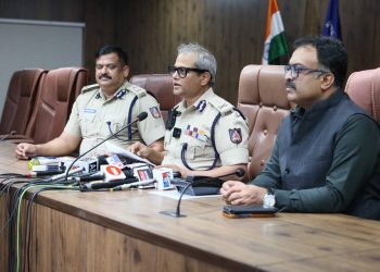 ಜಯನಗರ ಪಿಎಸ್ ಪೊಲೀಸರು ಮೂವರನ್ನು ಬಂಧಿಸಿದ್ದಾರೆ