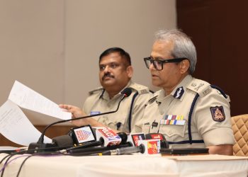 ರೈಲ್ವೆ ಆಕಾಂಕ್ಷಿಗಳನ್ನು ಗುರಿಯಾಗಿಸಿಕೊಂಡು ₹80 ಲಕ್ಷ ಉದ್ಯೋಗ ಹಗರಣವನ್ನು ಬೆಂಗಳೂರು ಪೊಲೀಸರು ಭೇದಿಸಿದ್ದಾರೆ