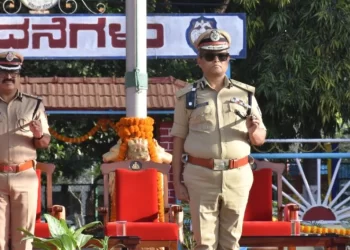ಬೆಂಗಳೂರಿನಲ್ಲಿ ನಡೆದ ಮಾಸಿಕ ಸೇವಾ ಪರೇಡ್ನಲ್ಲಿ ಸಿಟಿ ಪೋಲೀಸ್ ಶ್ರೇಷ್ಠತೆ