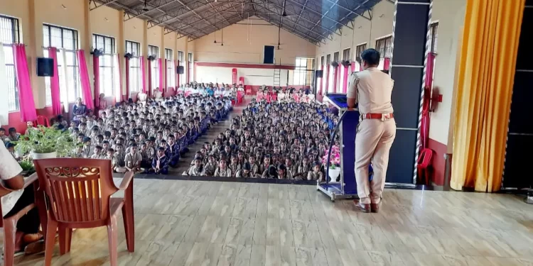 ದಕ್ಷಿಣ ಕನ್ನಡ ಜಿಲ್ಲಾ ಪೊಲೀಸರಿಂದ ಕಾನೂನು ಅರಿವು ಕಾರ್ಯಾಗಾರ