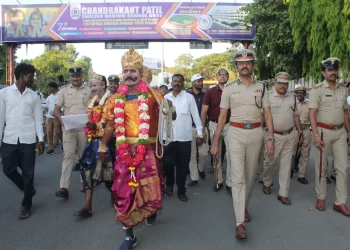 ಕಲಬುರ್ಗಿ ಪೊಲೀಸ್ ಆಯುಕ್ತರು ಸಂಚಾರ ಜಾಗೃತಿ ನಡಿಗೆಗೆ ಚಾಲನೆ ನೀಡಿದರು