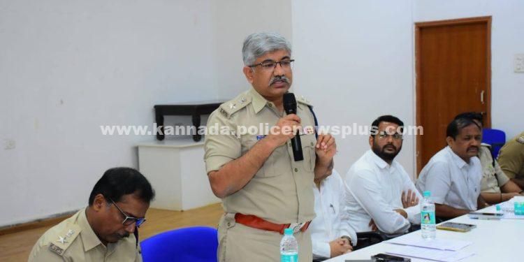 ಕೊಪ್ಪಳ ಜಿಲ್ಲಾ ಪೊಲೀಸರು ಶಾಂತಿ ಸಭೆ ನಡೆಸಿದ್ದಾರೆ
