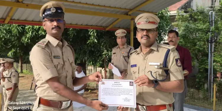 ಉಡುಪಿ ದಕ್ಷತೆ ಹಾಗೂ ತ್ವರಿತವಾಗಿ ಅಪರಾಧ ಪತ್ತೆ ಹಚ್ಚಿದ ಅಧಿಕಾರಿಗಳಿಗೆ ಅಭಿನಂದನೆ