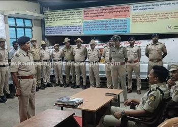 ಮಂಡ್ಯ ಎಸ್ಪಿ ಶ್ರೀರಂಗಪಟ್ಟಣ ಗ್ರಾಮೀಣ ಪೊಲೀಸ್ ಠಾಣೆಯನ್ನು ಪರಿಶೀಲಿಸಿದರು