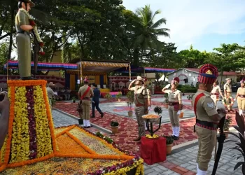ಕಾನೂನು ಸುವ್ಯವಸ್ಥೆಯಲ್ಲಿ ಪೊಲೀಸರ ಪಾತ್ರ ಮಹತ್ವ : ಹುತಾತ್ಮ ಪೊಲೀಸರಿಗೆ ಗೌರವ ಸಲ್ಲಿಸಿ ನ್ಯಾಯಧೀಶ ಸಮೀವುಲ್ಲಾ
