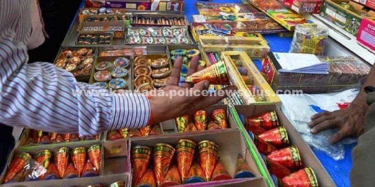 ಅತ್ತಿಬೆಲೆ ದುರಂತದ ನಂತರ ದೀಪಾವಳಿ ಪಟಾಕಿ ಮಾರಾಟಕ್ಕೆ ಬೆಂಗಳೂರು ಪೊಲೀಸರು ನಿಯಮಗಳನ್ನು ಬಿಗಿಗೊಳಿಸಿದ್ದಾರೆ