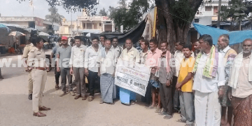 ಸಂಚಾರ ಸುರಕ್ಷತಾ ಅರಿವು ಪೊಲೀಸ್ ವತಿಯಿಂದ