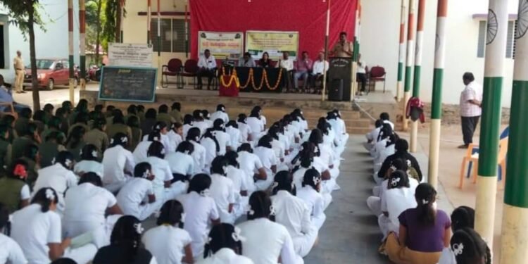 ಕೊಳ್ಳೇಗಾಲದಲ್ಲಿ ರಸ್ತೆ ಸುರಕ್ಷತಾ ಜಾಗೃತಿ ಕಾರ್ಯಕ್ರಮ