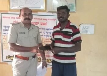 ತುಮಕೂರಿನಲ್ಲಿ ಕಳೆದುಹೋದ ಮೊಬೈಲ್ ವಾಪಸು