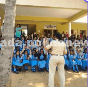 ಶಾಲಾ ಮಕ್ಕಳಿಗೆ ರಸ್ತೆ ಜಾಗೃತಿ
