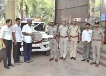 ಪೊಲೀಸ್ ಇಲಾಖೆಗೆ ಬೊಲೆರೋ ವಾಹನ ದೇಣಿಗೆ