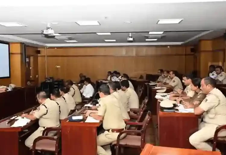 ಆಯುಕ್ತರ ಅಧ್ಯಕ್ಷತೆಯಲ್ಲಿ ಅಪರಾಧ ಸಭೆ