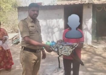 ಬಾಲಕಿ ಹಕ್ಕಿಗೆ ಪೊಲೀಸ್ ಬೆಂಬಲ