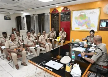 ಪೊಲೀಸ್ ಕಾರ್ಯಕ್ಷಮತೆ ವಿಮರ್ಶೆ ಸಭೆ