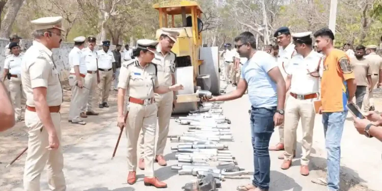 ಮೈಸೂರಿನಲ್ಲಿ ಶಬ್ದ ಮಾಡುವ ಸೈಲೆನ್ಸರ್‌ಗಳು ನಾಶ