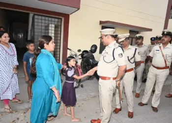 ವಸತಿ ಸಮುಚ್ಚಯ ಪರಿಶೀಲನೆ, ಕುಂದುಕೊರತೆಗಳನ್ನು ಆಲಿಸಲಾಯಿತು