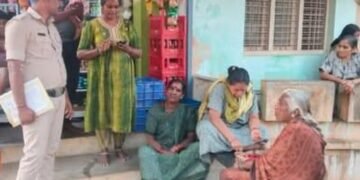 ಪೊಲೀಸರು ಸಮುದಾಯ ಜಾಗೃತಿ ಅಭಿಯಾನ ನಡೆಸಿದರು