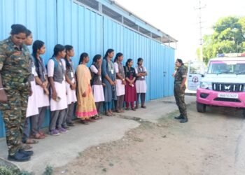 ಪೊಲೀಸರು ವಿದ್ಯಾರ್ಥಿಗಳಲ್ಲಿ ಕಾನೂನು ಜಾಗೃತಿ ಮೂಡಿಸಿದರು