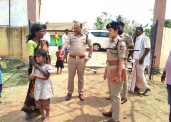 ಕುದೇರು ಕೊಲೆ ಸ್ಥಳದ ಪೊಲೀಸರ ಪರಿಶೀಲನೆ