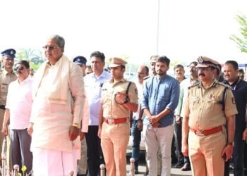 ಮುಖ್ಯಮಂತ್ರಿಗಳಿಗೆ ಆತ್ಮೀಯ ಸ್ವಾಗತ.