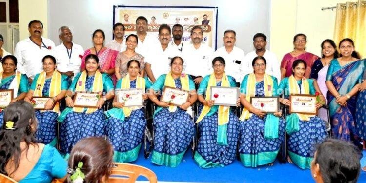 ತಾಲೂಕು ಮಟ್ಟದಲ್ಲಿ ಅಂತಾರಾಷ್ಟ್ರೀಯ ಮಹಿಳಾ ದಿನಾಚರಣೆ ಆಚರಿಸಲಾಯಿತು