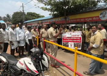 ಪೊಲೀಸರು ಮಾದಕ ದ್ರವ್ಯ ವಿರೋಧಿ ಜಾಗೃತಿ ಅಭಿಯಾನ ನಡೆಸಿದರು