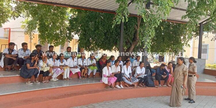 ಅಕ್ಕ ಪಡೆಯಿಂದ ಜಾಗೃತಿ ಗಸ್ತು