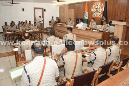 ಗೃಹ ಸಚಿವರು ಉತ್ತರ ಜಿಲ್ಲೆಗಳ ಪರಿಶೀಲನೆ ನಡೆಸಿದರು