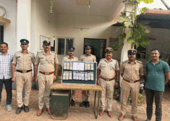 ಕದ್ದ ₹6 ಲಕ್ಷ ನಗದು ಪೊಲೀಸರು ವಶಪಡಿಸಿಕೊಂಡಿದ್ದಾರೆ