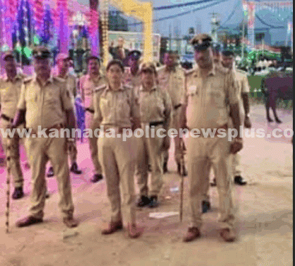 ಪೊಲೀಸರು ಸಾರ್ವಜನಿಕ ಸುರಕ್ಷತಾ ಗಸ್ತು ನಡೆಸುತ್ತಾರೆ
