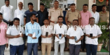 ಕಳೆದುಹೋದ ಮೊಬೈಲ್ ಫೋನ್‌ಗಳನ್ನು ಪೊಲೀಸರು ವಶಪಡಿಸಿಕೊಂಡಿದ್ದಾರೆ