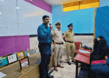 ಪೊಲೀಸರು ನಡೆಸಿದ ಸೈಬರ್ ಅಪರಾಧ ಜಾಗೃತಿ ಕಾರ್ಯಕ್ರಮ