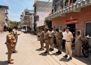 ಸಾಪ್ತಾಹಿಕ ಬ್ರೀಫಿಂಗ್ ಪೊಲೀಸರ ಗೋಚರತೆಯನ್ನು ಹೆಚ್ಚಿಸುತ್ತದೆ