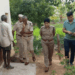 ಅಪರಾಧ ಸ್ಥಳ ಪರಿಶೀಲನೆ ನಡೆಸಿದ ಎಸ್ಪಿ, ತನಿಖೆಗೆ ಮಾರ್ಗದರ್ಶನ ನೀಡಿದರು