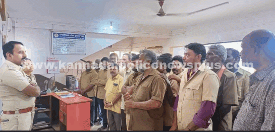 ಆಟೋರಿಕ್ಷಾ ಚಾಲಕರಿಗೆ ಸುರಕ್ಷತೆಯ ಅರಿವು ಮೂಡಿಸಿದ ಪೊಲೀಸರು