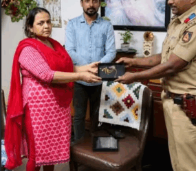ಹೊಯ್ಸಳ ತಂಡವು ತ್ವರಿತವಾಗಿ ಚಿನ್ನವನ್ನು ವಶಪಡಿಸಿಕೊಂಡಿದೆ