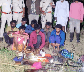 ಐದು ಬಂದೂಕುಗಳೊಂದಿಗೆ ಏಳು ಬೇಟೆಗಾರರ ​​ಬಂಧನ
